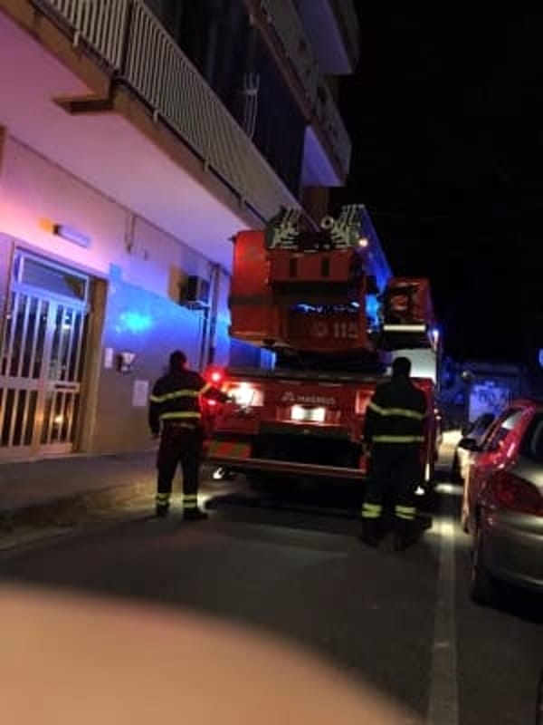 Cade in casa e si ferisce: anziano salvato alle prime luci dell’alba, a Pontecagnano