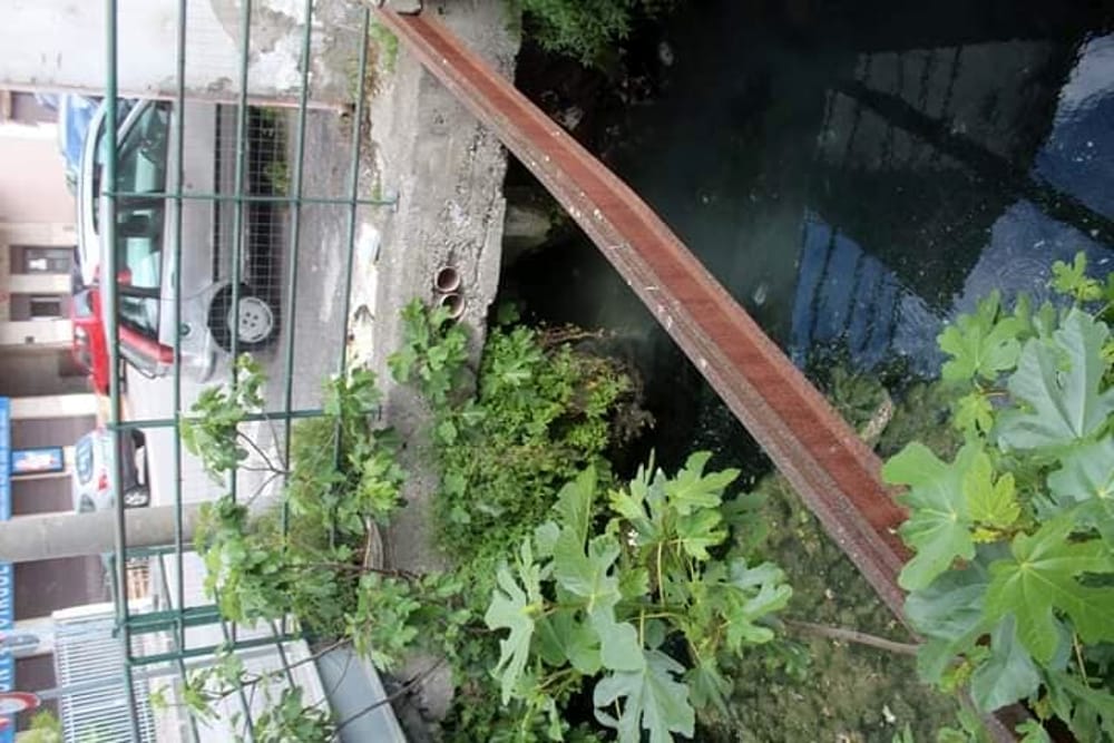 Scarichi inquinanti nel Rio Cerola a Sarno: scatta la denuncia
