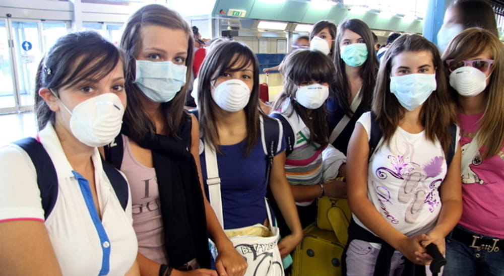 Obbligo di mascherina a scuola, ma non da seduti: il Ministero approva la proposta della Provincia di Salerno