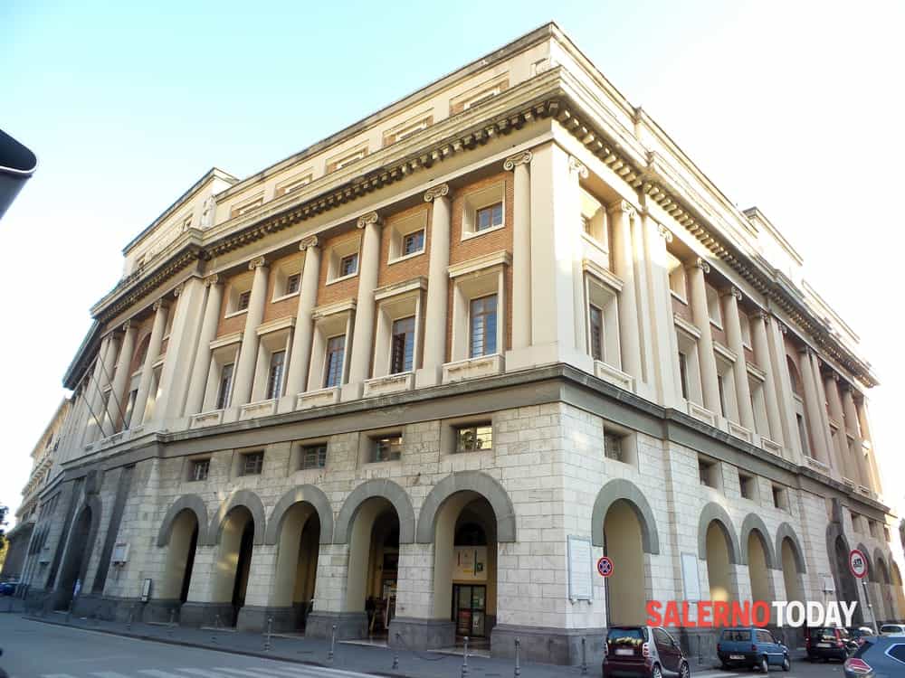 Salerno: Palazzo di Città si tinge di viola per la Giornata Mondiale della Prematurità