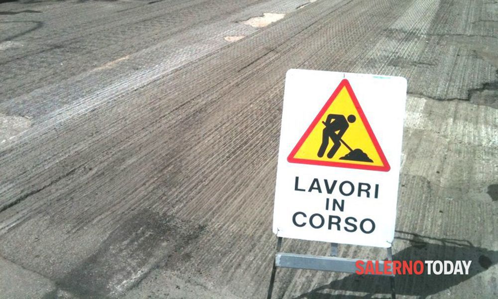 Cedimento stradale in via Moro a Baronissi, il Comune: “Ecco le cause”