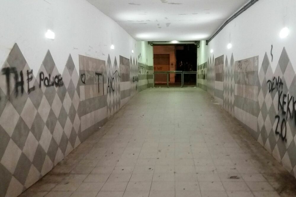 Degrado nella stazione della metropolitana di Pastena: la denuncia