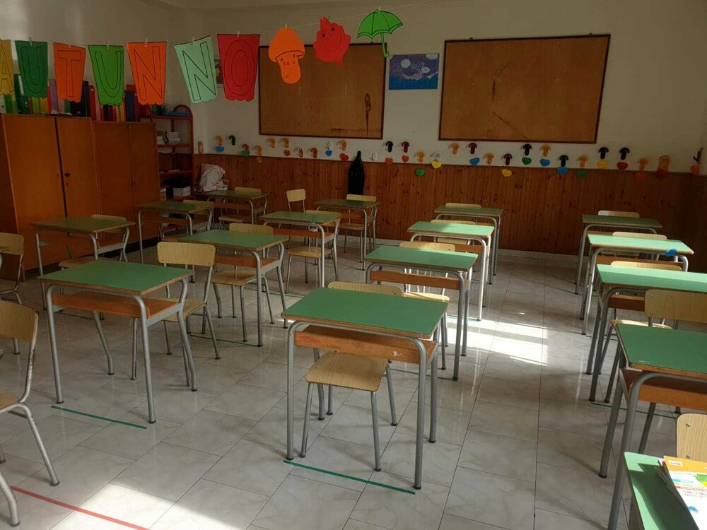 Allarme contagi a Pagani: il sindaco rinvia l’apertura delle scuole a gennaio