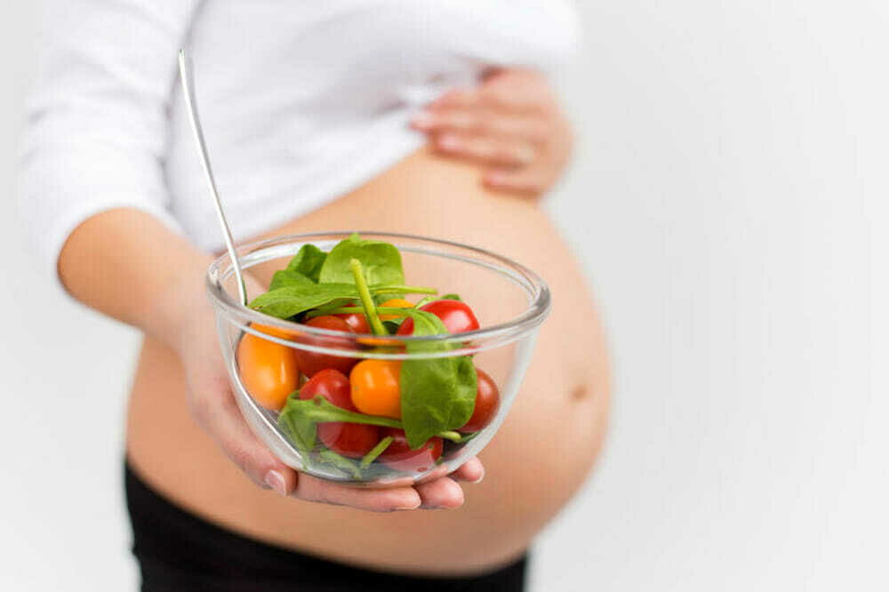Dieta e sport riducono danni dell’inquinamento su fertilità: lo studio dell’Asl Salerno