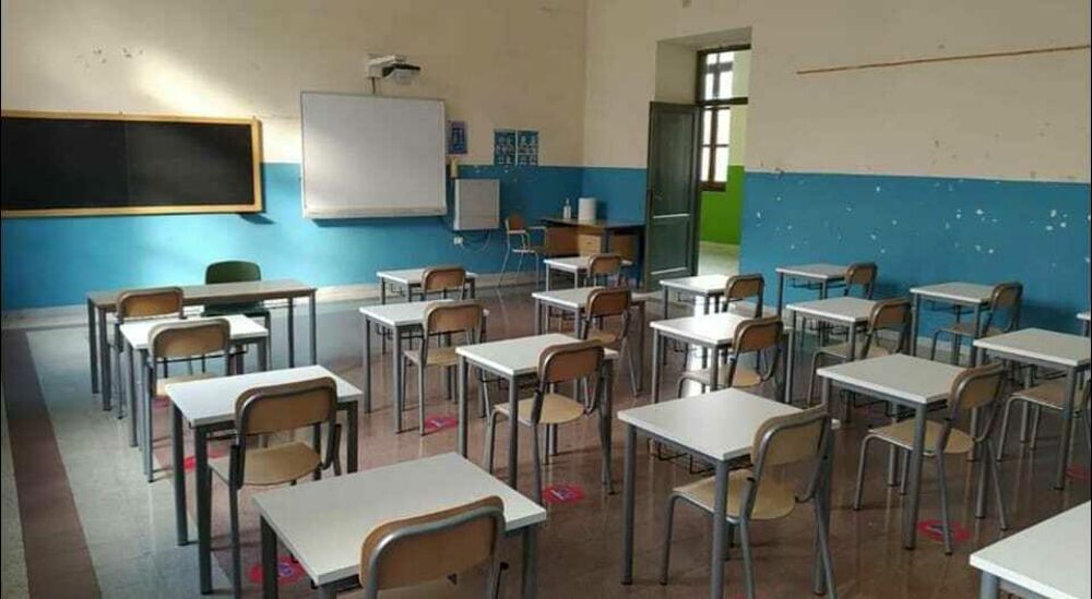 Covid-19 nelle scuole di Salerno, secondo contagio alla scuola “Luciani”