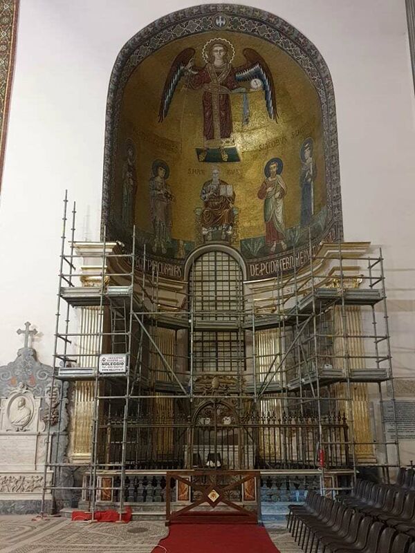 Lavori di restauro al Duomo di Salerno: restyling per l’altare laterale