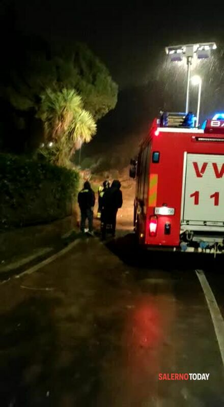 VIDEO | Frana a Pellezzano: l’intervento dei vigili del fuoco