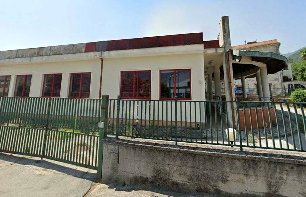 Allarme Covid: chiusa una scuola a Cava, la precisazione del sindaco di Siano