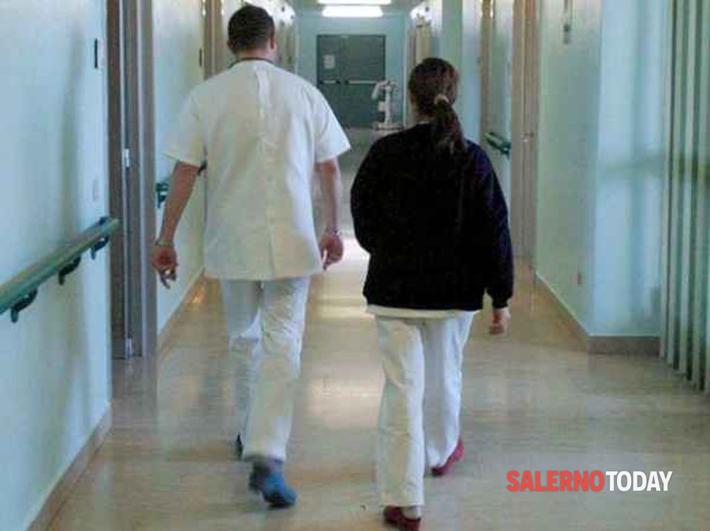 Covid a Salerno: reclutamento urgente di infermieri al Ruggi