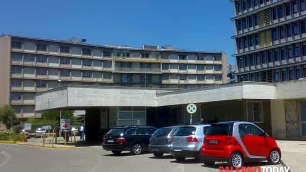 Ospedale di Battipaglia, Francese: “Il Comune ha rilasciato il permesso per i lavori”
