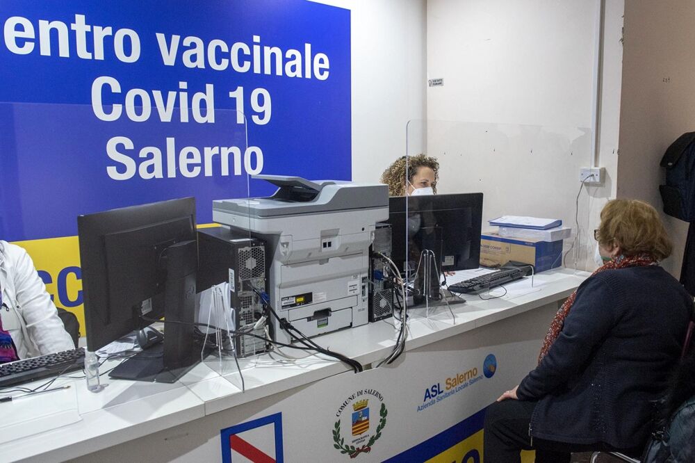 Vaccini anti-Covid: Asl Salerno prima in Campania per somministrazioni