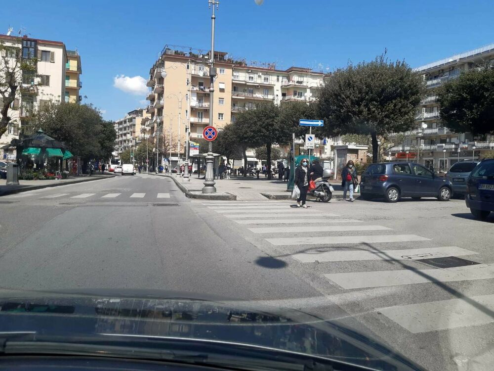 Donna investita da auto pirata a Salerno: l’appello di “Strade Sicure”