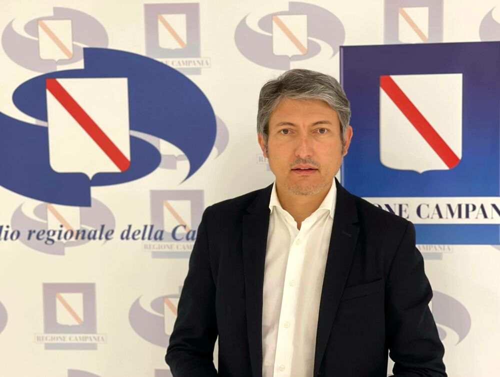 Carenza di personale negli ospedali, Pellegrino (Iv) a De Luca: “Si aumentino le borse di specializzazione”