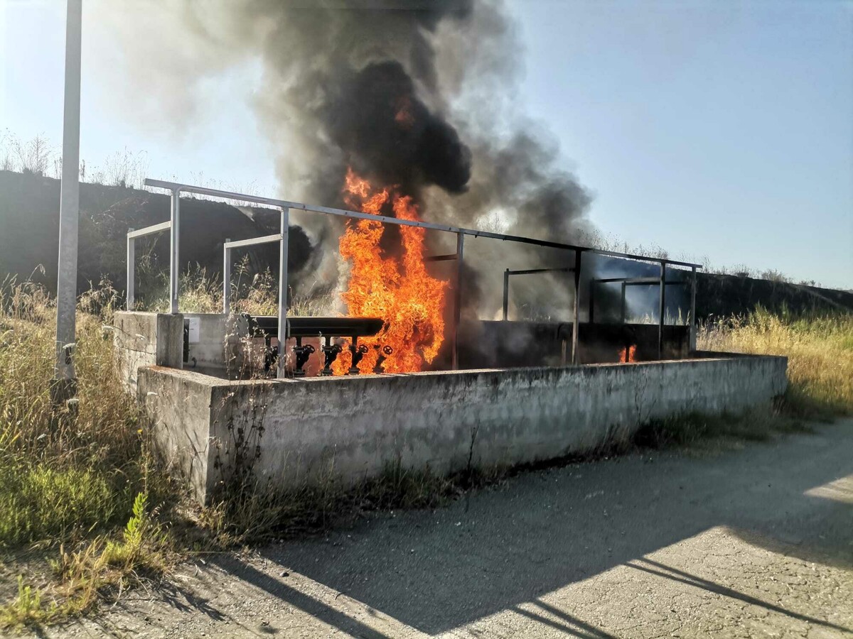 Incendio in un impianto di biogas: intervengono le “Guide” di Salerno