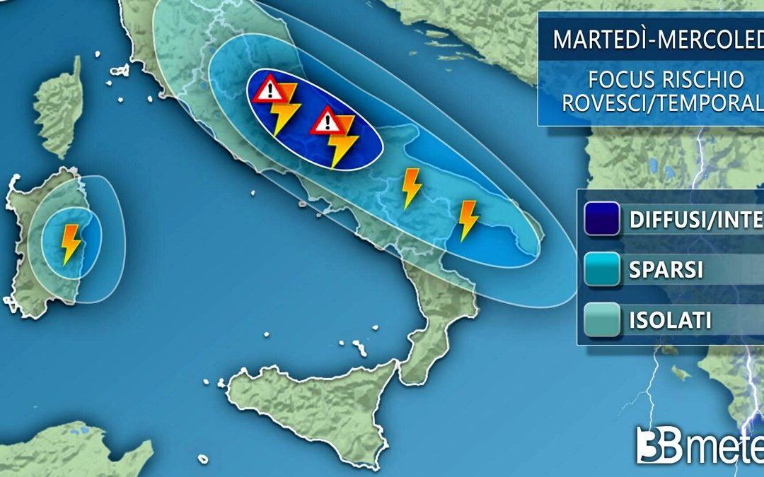 Calo delle temperature e temporali sparsi: le nuove previsioni in Campania