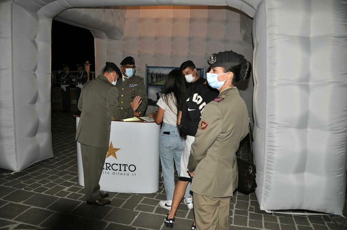 Campagna, l’Esercito partecipa all’evento “Museo sotto le stelle”