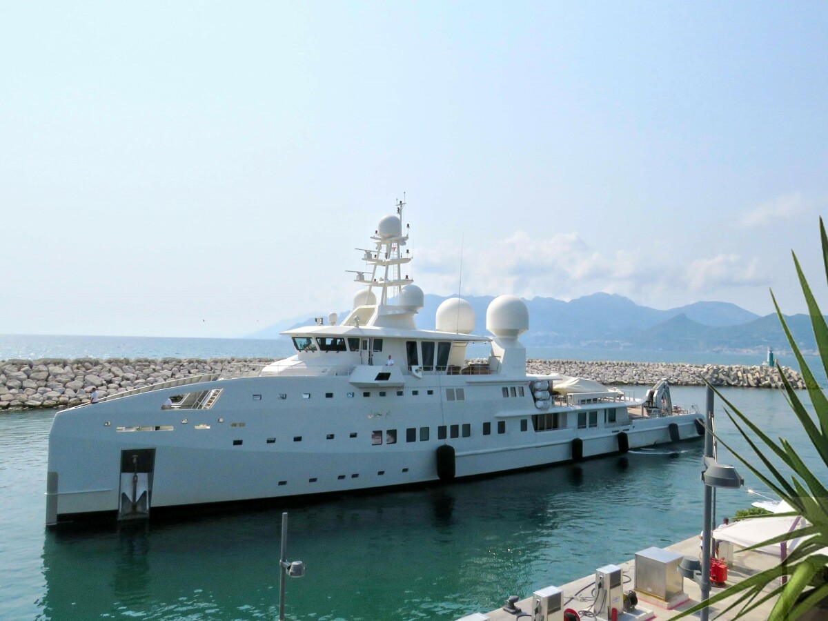 La flotta dell’Emiro Padre del Qatar ospite a Marina d’Arechi
