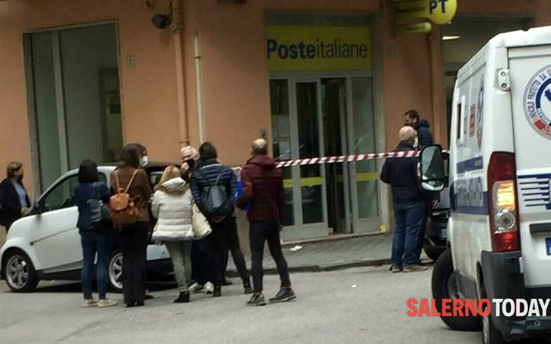 Assolto al portavalori a Salerno, la Polizia visiona le telecamere: si cerca un “Doblò”