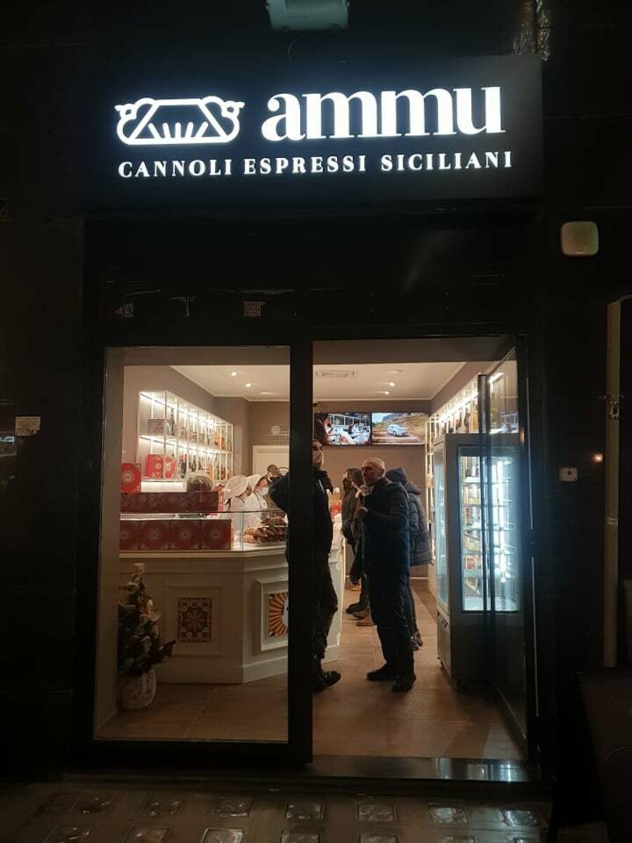 Cannoli espressi siciliani con Ammu: aperto il nuovo locale sul Corso