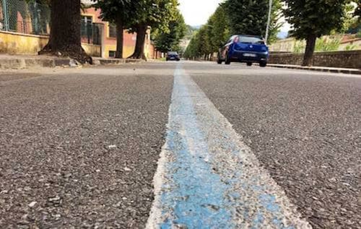 Strisce bianche vicino a cliniche e centri di riabilitazione: la proposta di Fratelli d’Italia Salerno