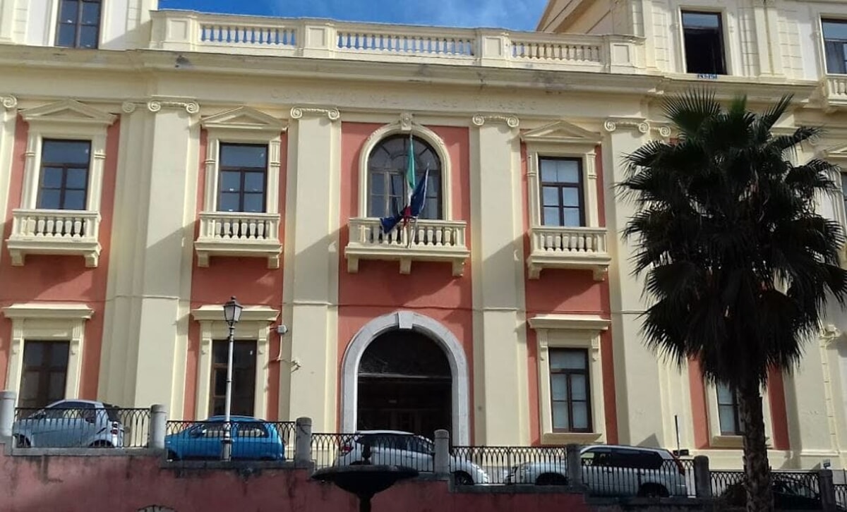 Salerno, il Convitto Nazionale chiude le porte ai firmatari della lettera contro De Luca