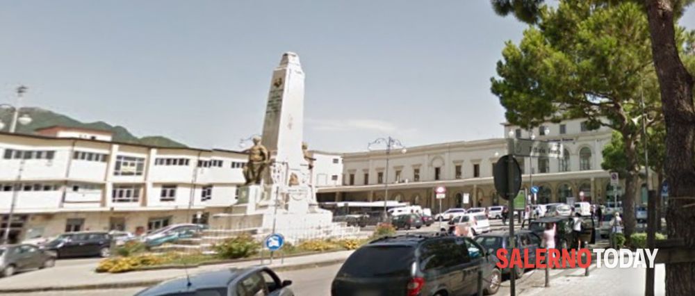 Rissa vicino alla stazione di Salerno: fermato uno straniero