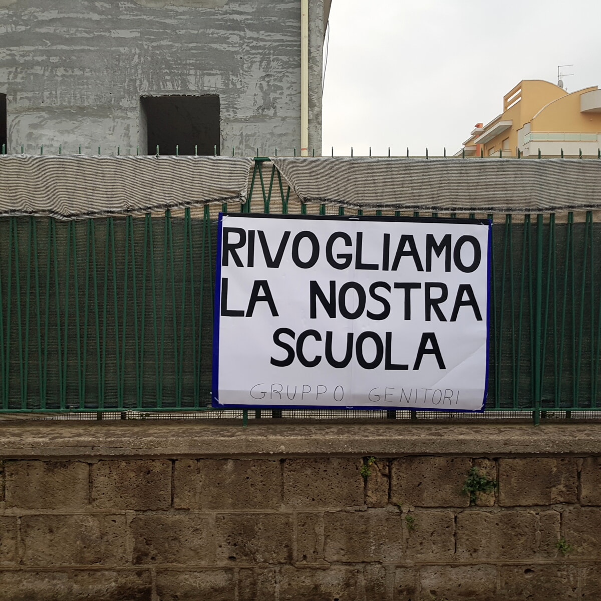 Castel San Giorgio, i genitori degli alunni: “Rivogliamo le nostre scuole”