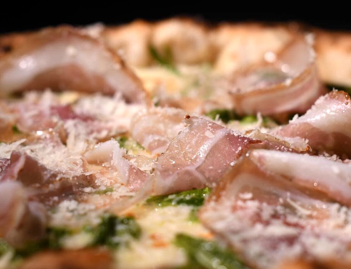 Tradizionali, rivisitate, gustose e stagionali: le pizze di Madia conquistano ogni palato
