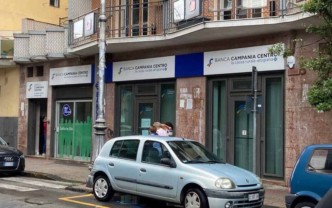 Rapina in banca a Salerno, mistero sulle telecamere inattive