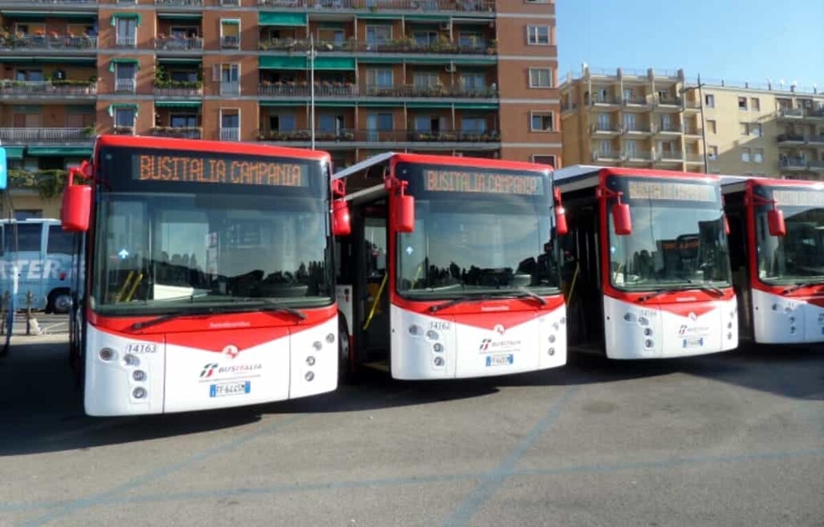 Estate e trasporti: Busitalia rafforza il servizio, Travelmar incrementa le corse in Costiera