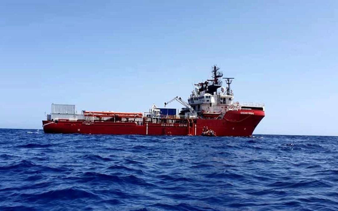 Emergenza sbarchi, la “Ocean Viking” verso Salerno: a bordo 387 migranti
