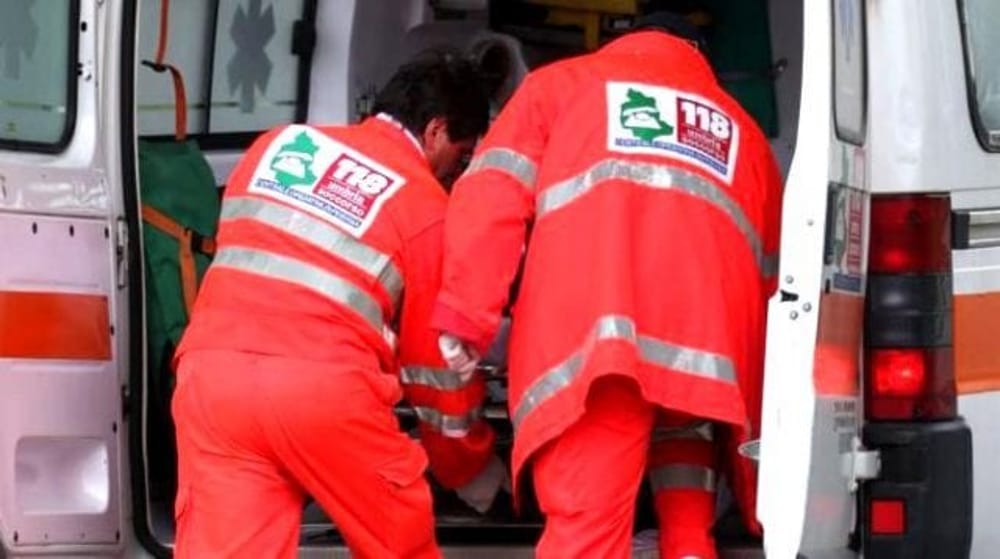 Incidente tra moto e furgone ad Eboli: grave un 27enne