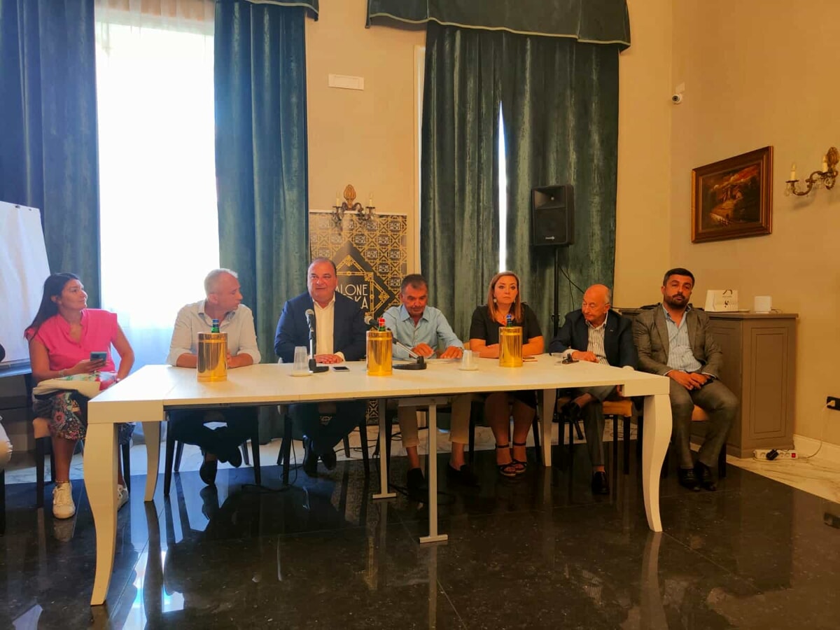 Forza Italia Salerno, presentato il coordinamento elettorale: “L’addio della Carfagna? Noi guardiamo avanti”