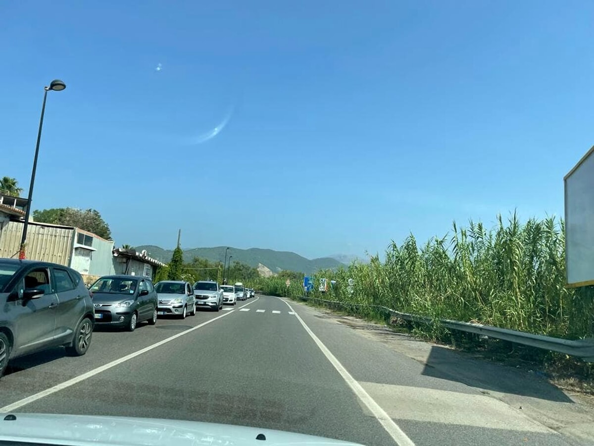 Da Salerno verso le località turistiche: traffico in tilt