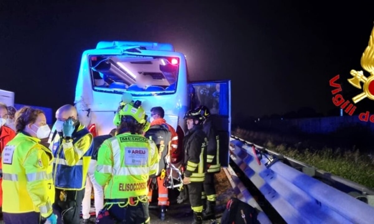 Bus partito dal salernitano coinvolto in un incidente a Lodi: sei passeggeri in ospedale