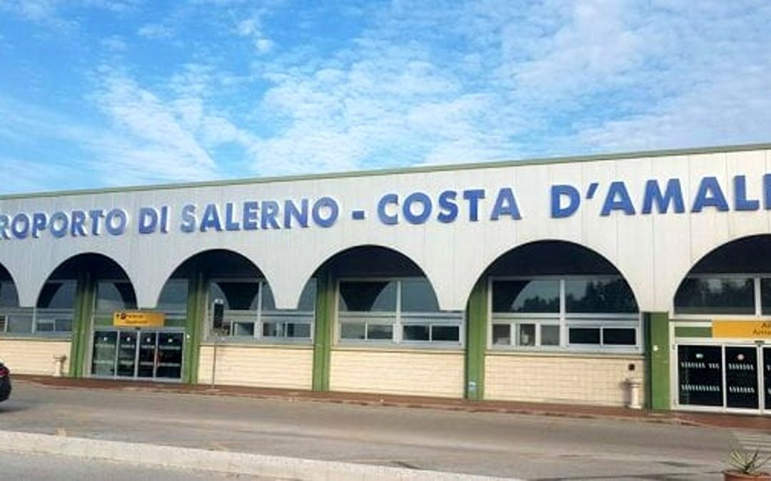Aeroporto Costa d’Amalfi, la denuncia: “Lavori fermi: De Luca chiarisca”