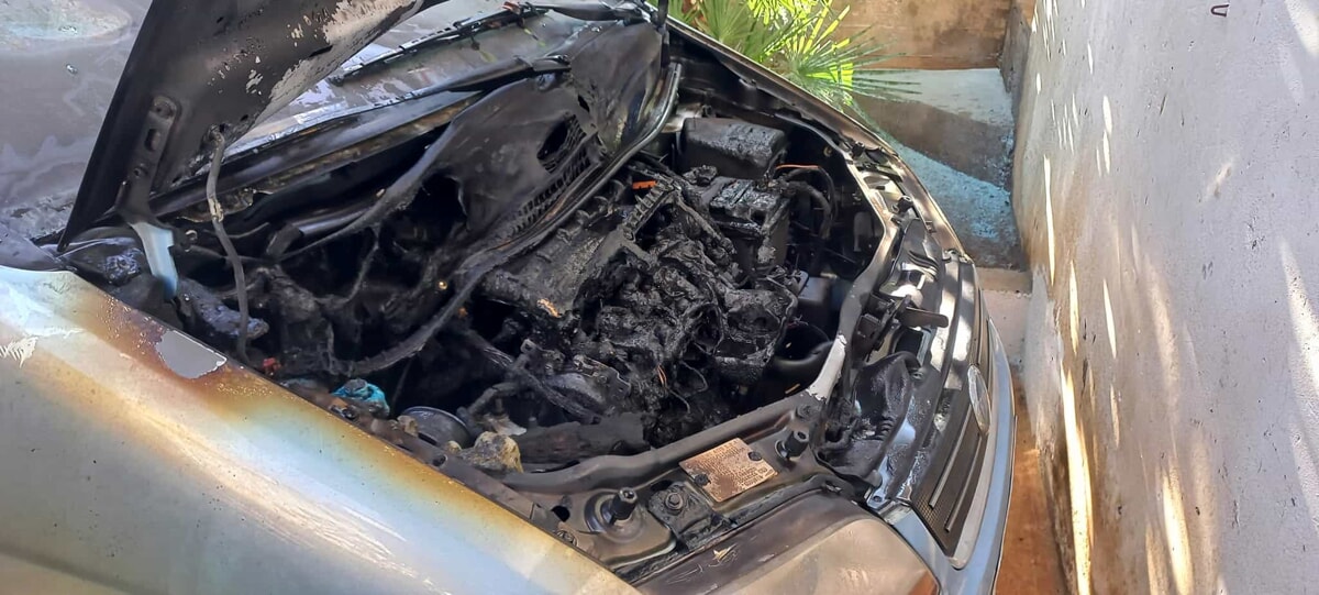 Siano, incendiata l’auto della figlia del presidente della Pro Loco: si indaga