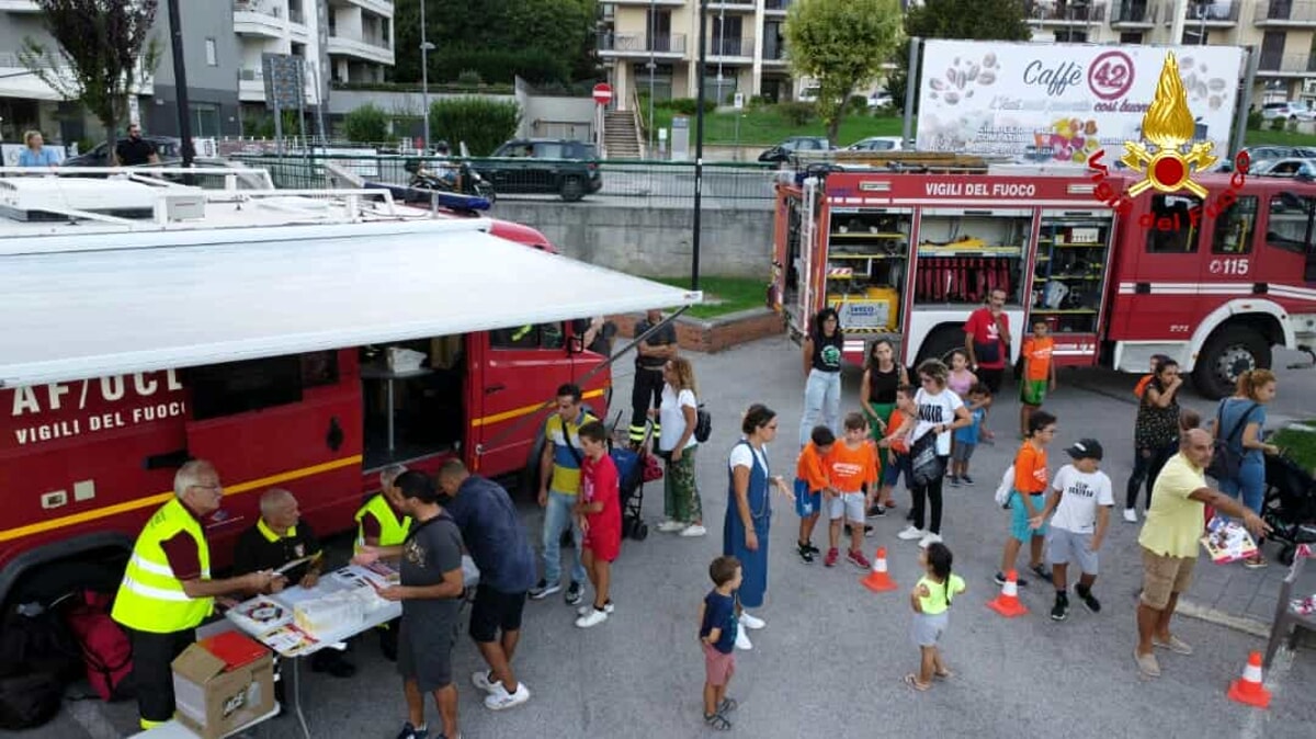 Baronissi Sport Festival: tanti bambini alla “Pompieropoli” dei vigili del fuoco