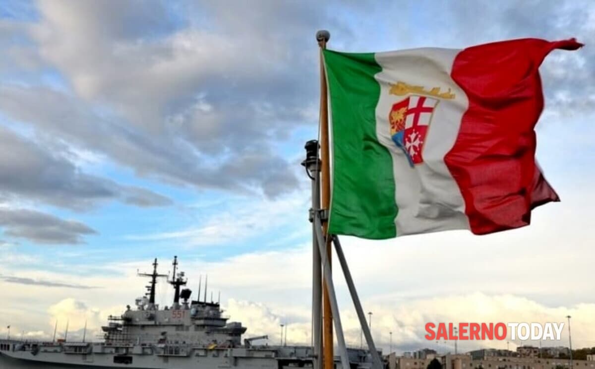 Marina Militare, a Salerno si può visitare la “Fregata Carabiniere”