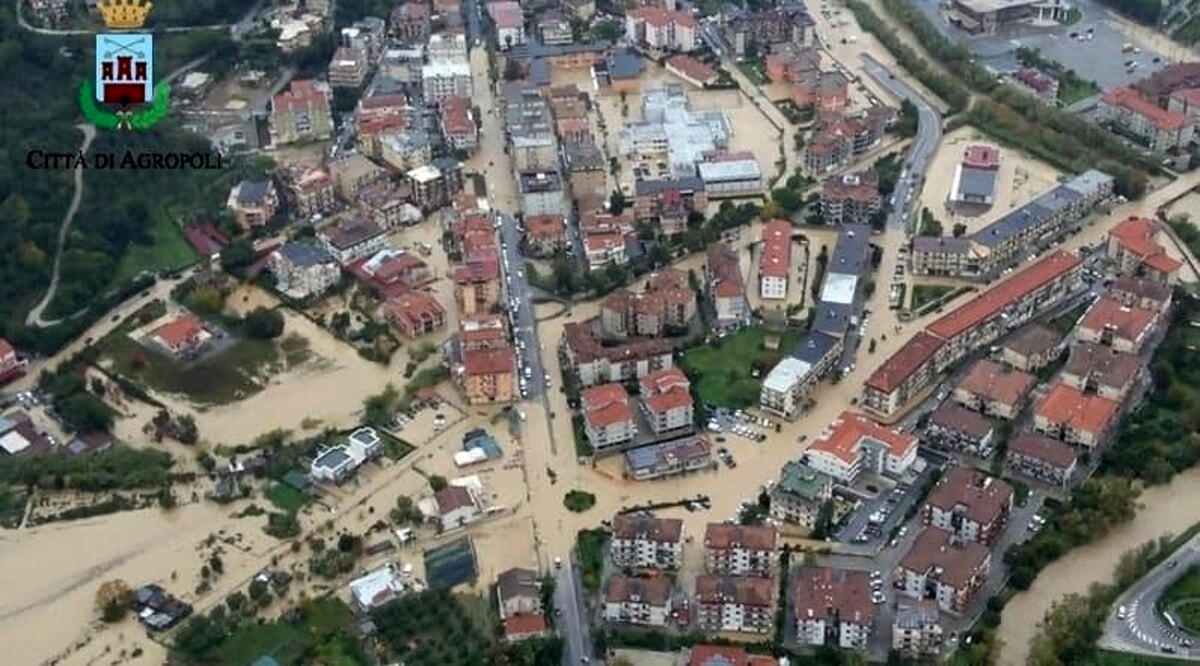 Alluvione nel Cilento, scuole chiuse anche ad Agropoli. Il Governo: “Sostegno a famiglie ed imprese”