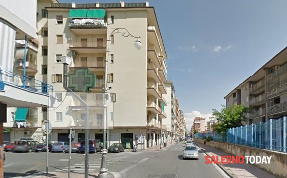 Scoppia incendio in un appartamento a Torrione: grave una donna