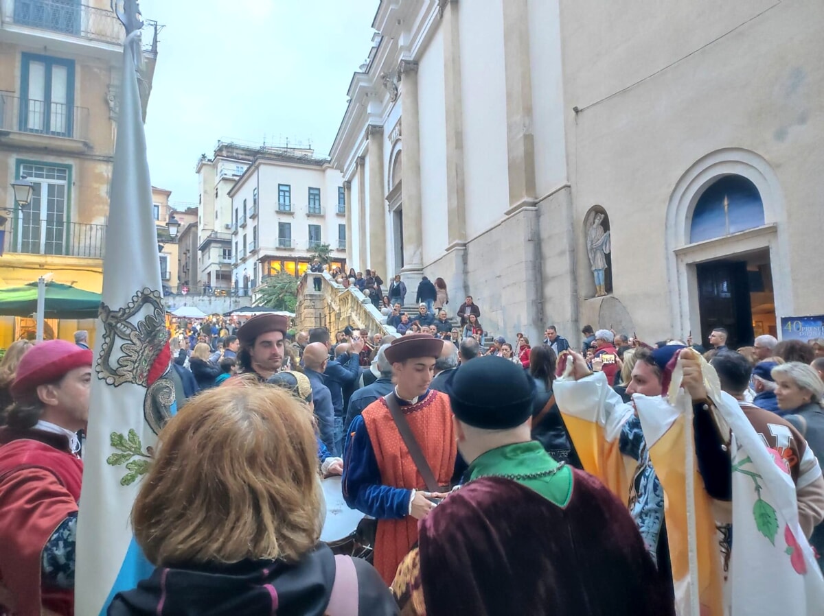 No stop per la Fiera del Crocifisso a Salerno: grande attesa per gli eventi del 1 Maggio
