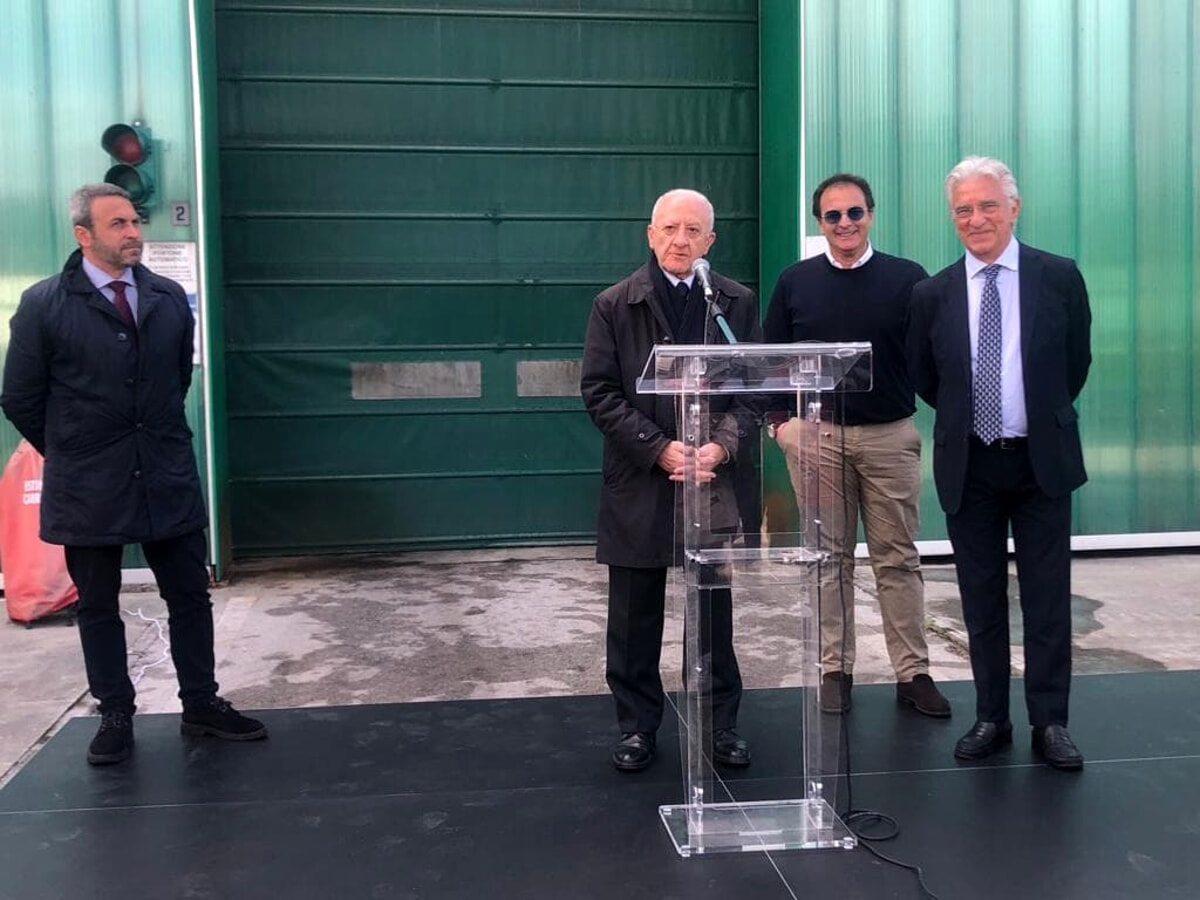 Parte il riammodernamento per l’impianto di compostaggio di Salerno, De Luca: “Modello per tutta la Campania”